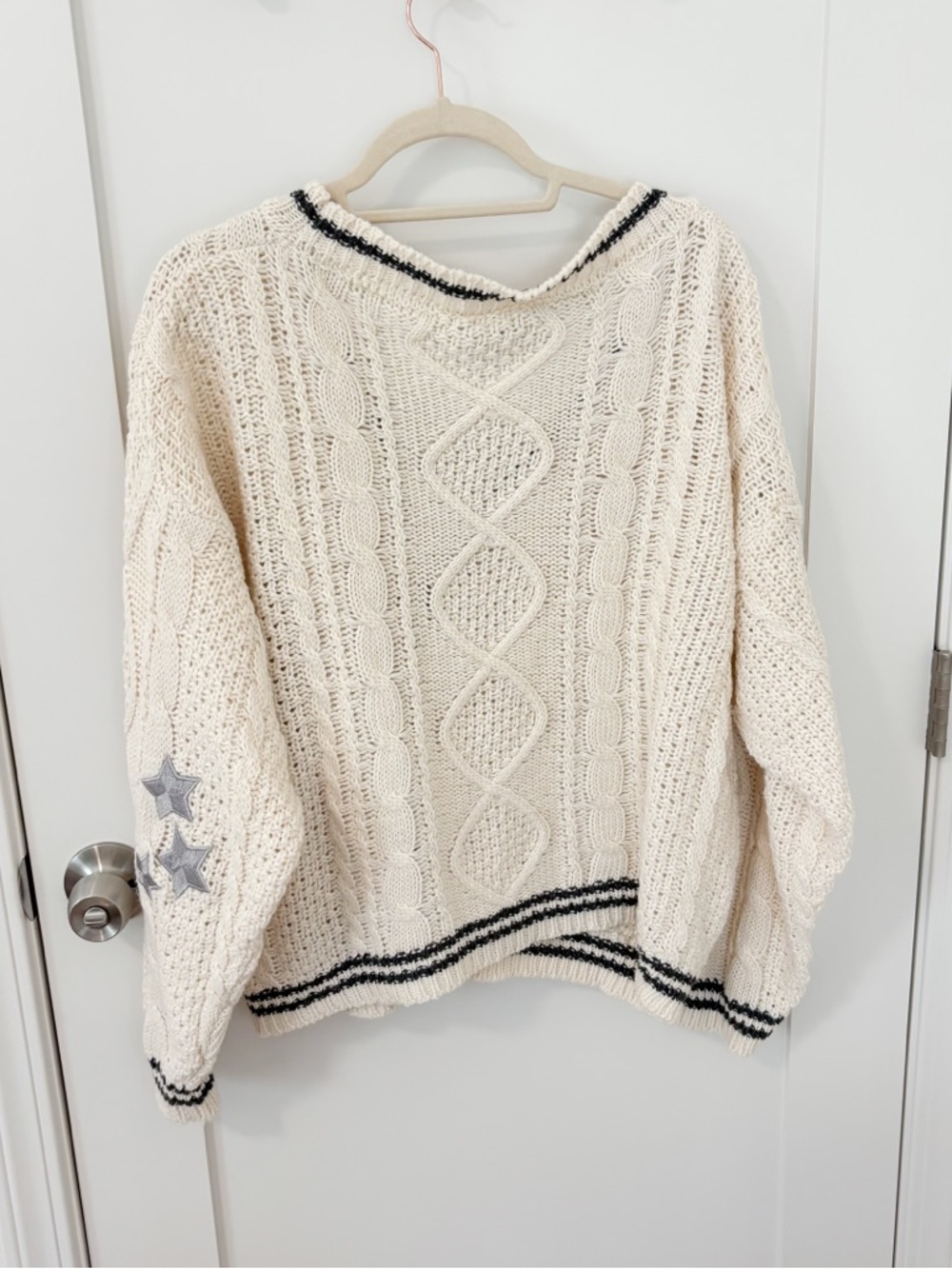 Taylor Swift Folklore Cardigan Cream Cable Knit Cardigan with Black Trim - Picture 3 of 3